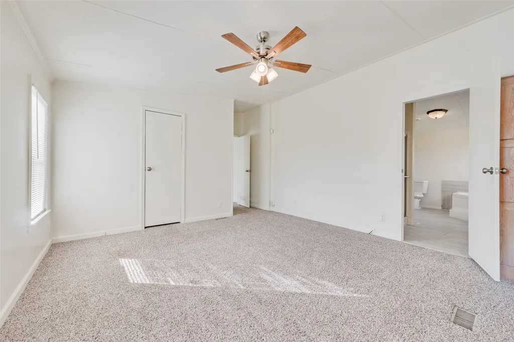 817 Kaufman Street Rosser TX 75157