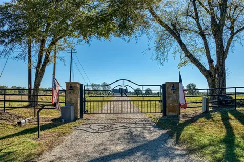 2261 State Highway 276 Emory TX 75440