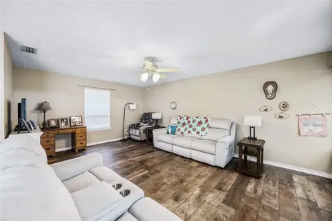 2895 County Road 118 Overton TX 75684