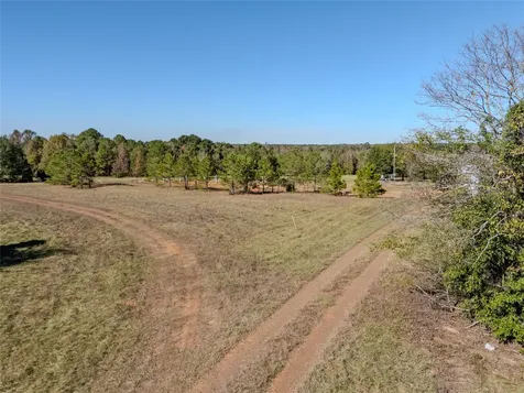 2895 County Road 118 Overton TX 75684