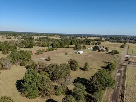 2895 County Road 118 Overton TX 75684