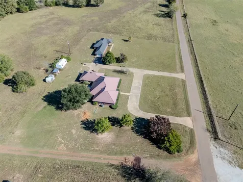 2895 County Road 118 Overton TX 75684