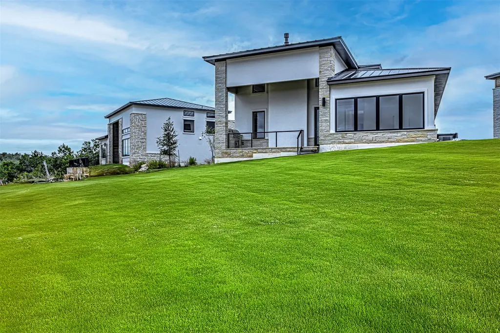 101 Manciano Horseshoe Bay TX 78657