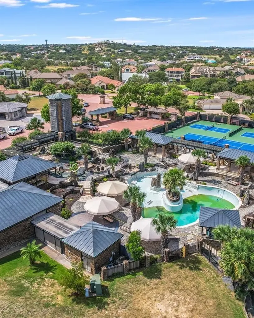 101 Manciano Horseshoe Bay TX 78657