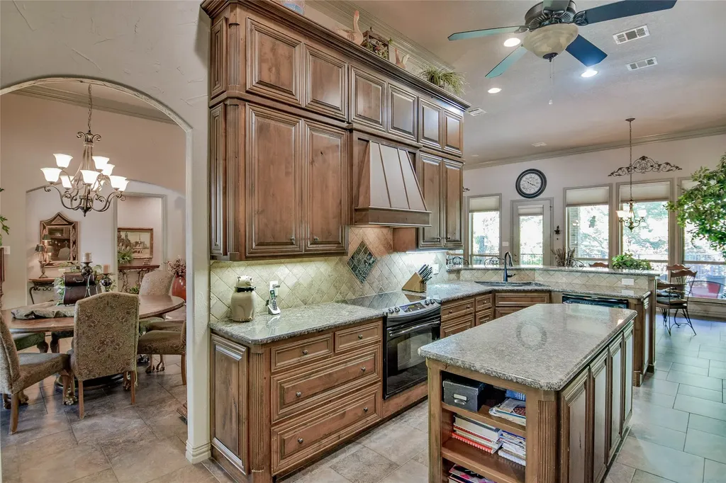 6318 Sonora Drive Granbury TX 76049