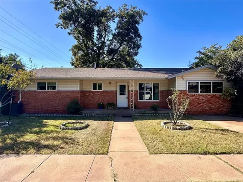 107 N Arkansas Street Seymour TX 76380