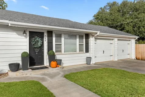 705 Starlight Drive Seymour TX 76380