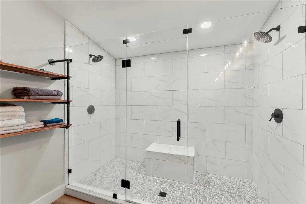 170 Pr 52423 Leesburg TX 75451