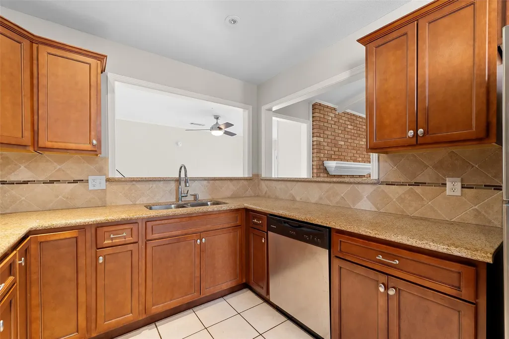 6907 Pickrell Drive Dallas TX 75227