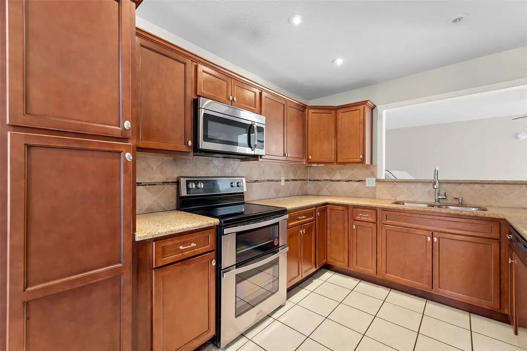 6907 Pickrell Drive Dallas TX 75227