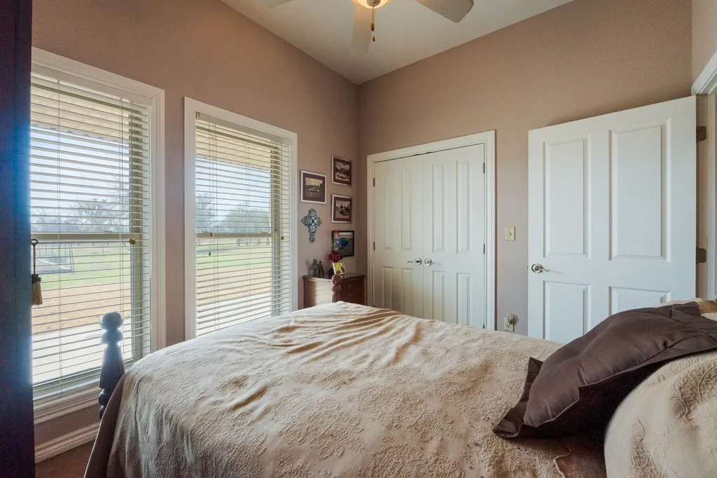 8089 Fm 580 E Kempner TX 76539
