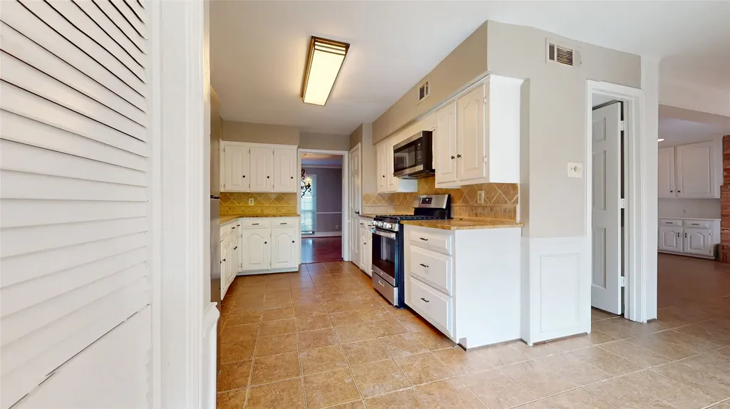 10503 Berry Knoll Drive Dallas TX 75230