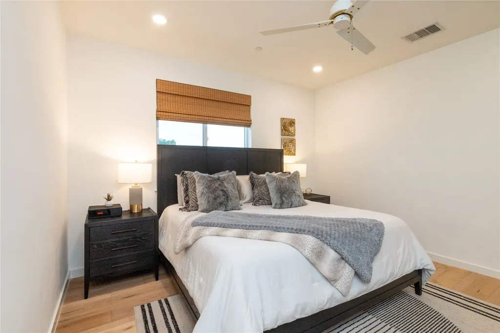 2118 N Carroll Avenue Dallas TX 75204