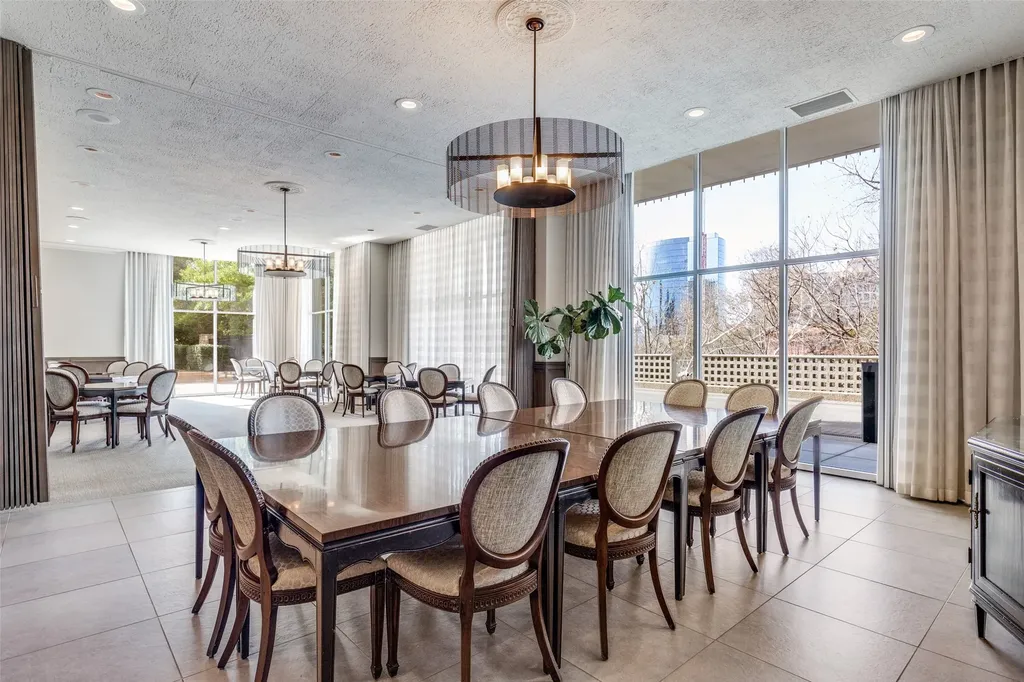 3310 Fairmount Street Dallas TX 75201