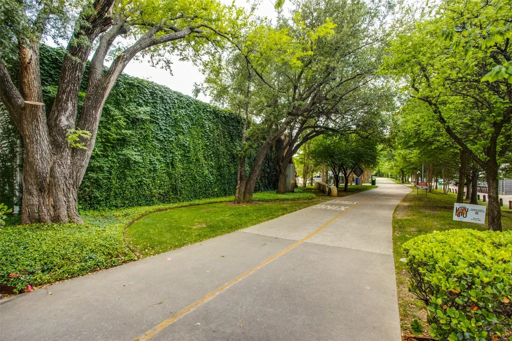 3310 Fairmount Street Dallas TX 75201