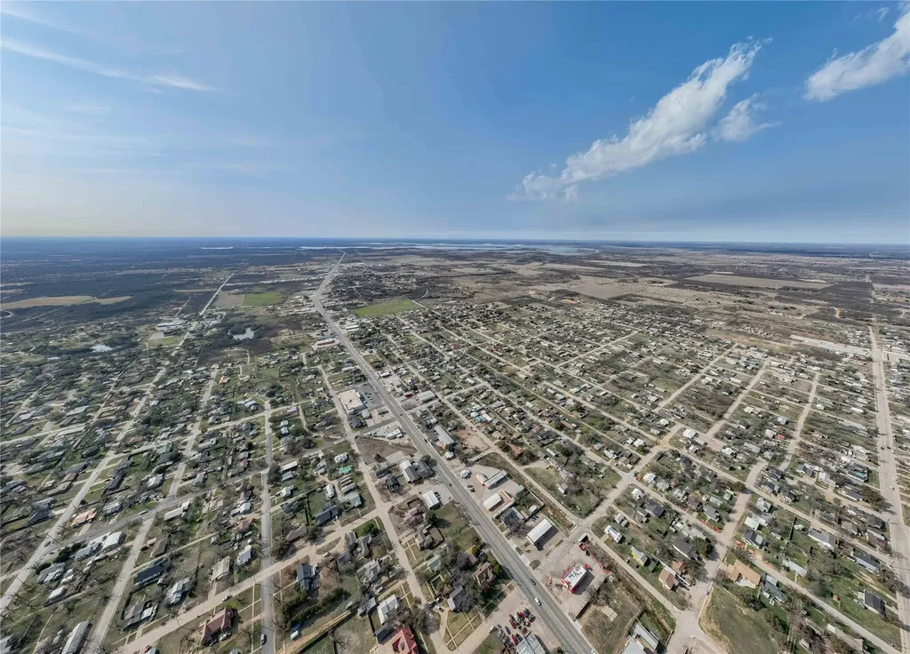 1109 W Elm Street Breckenridge TX 76424