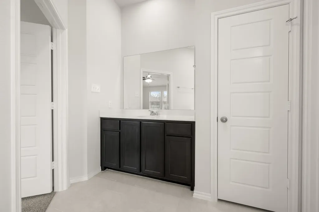 2607 Streamside Drive Burleson TX 76028