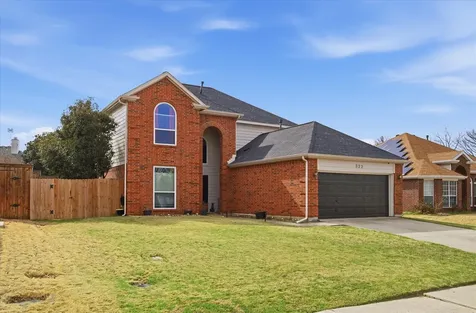 322 Sweet Leaf Lane Lake Dallas TX 75065