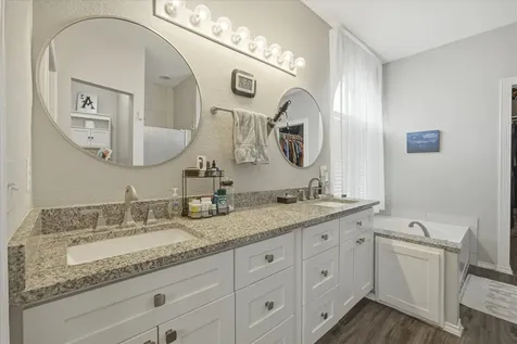 322 Sweet Leaf Lane Lake Dallas TX 75065