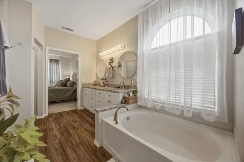 322 Sweet Leaf Lane Lake Dallas TX 75065