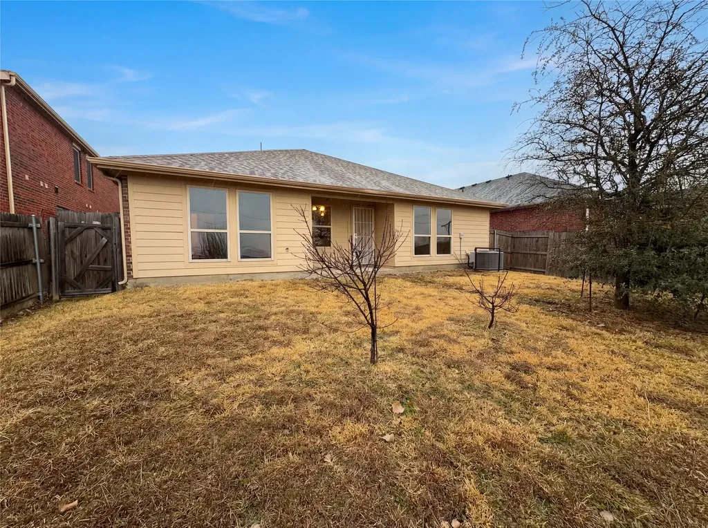 2553 Cumberland Trail Balch Springs TX 75181