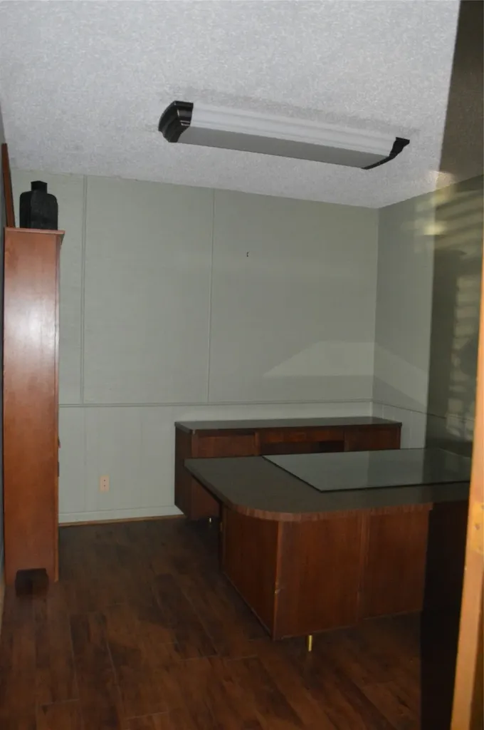 800 W Front Street De Kalb TX 75559