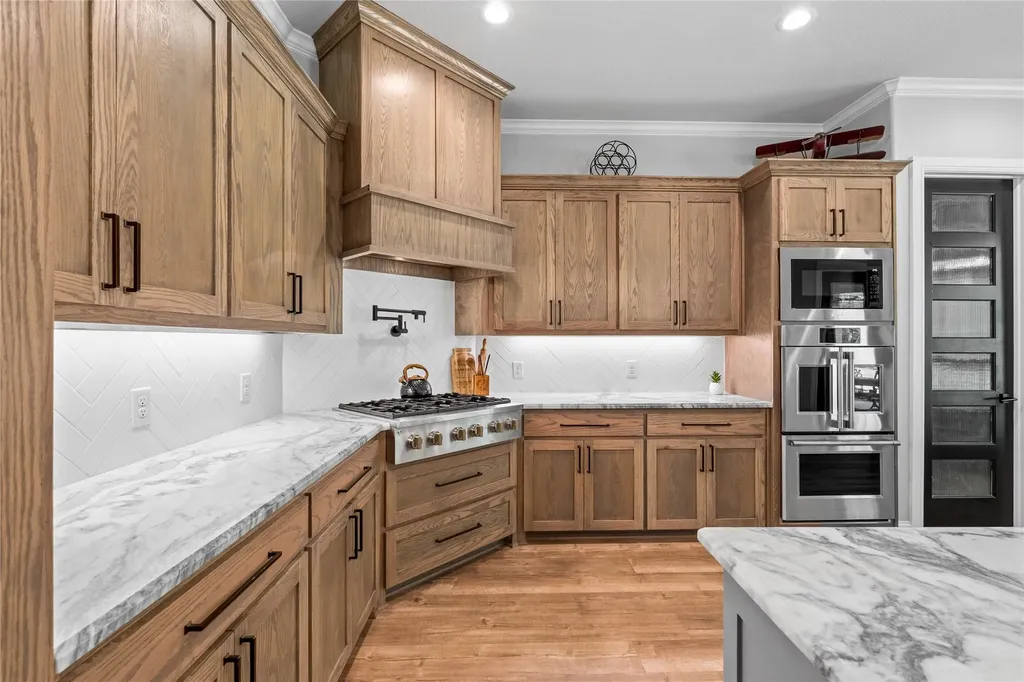 6707 Anchor Point Quinlan TX 75474