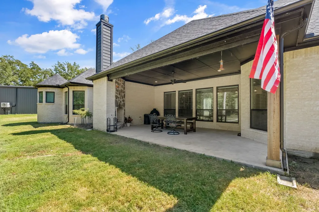 6707 Anchor Point Quinlan TX 75474