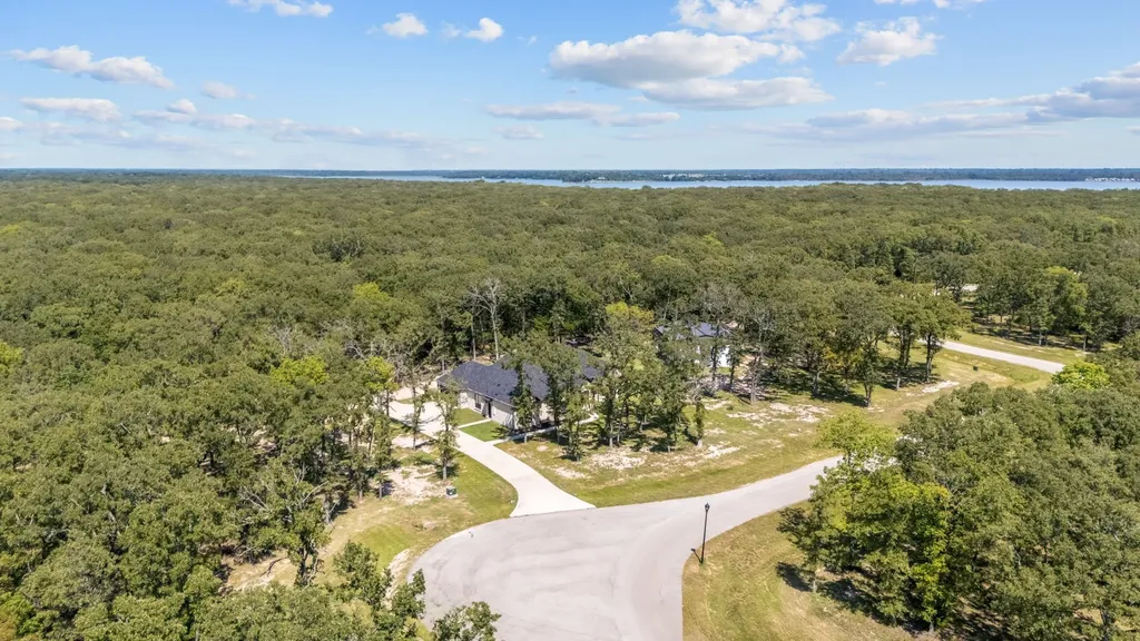 6707 Anchor Point Quinlan TX 75474