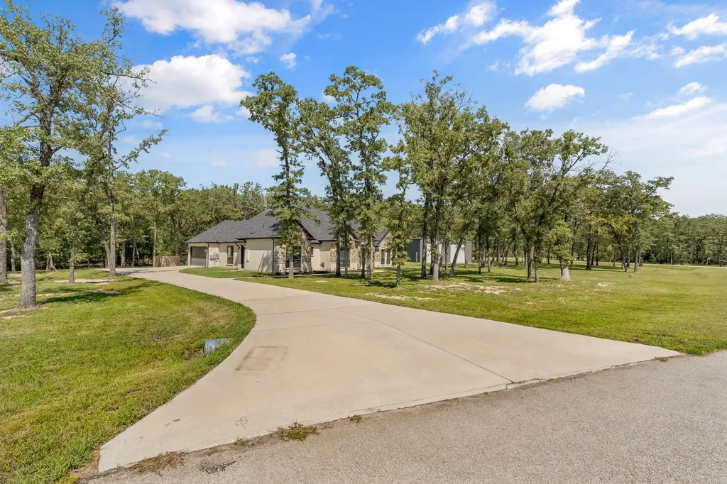 6707 Anchor Point Quinlan TX 75474