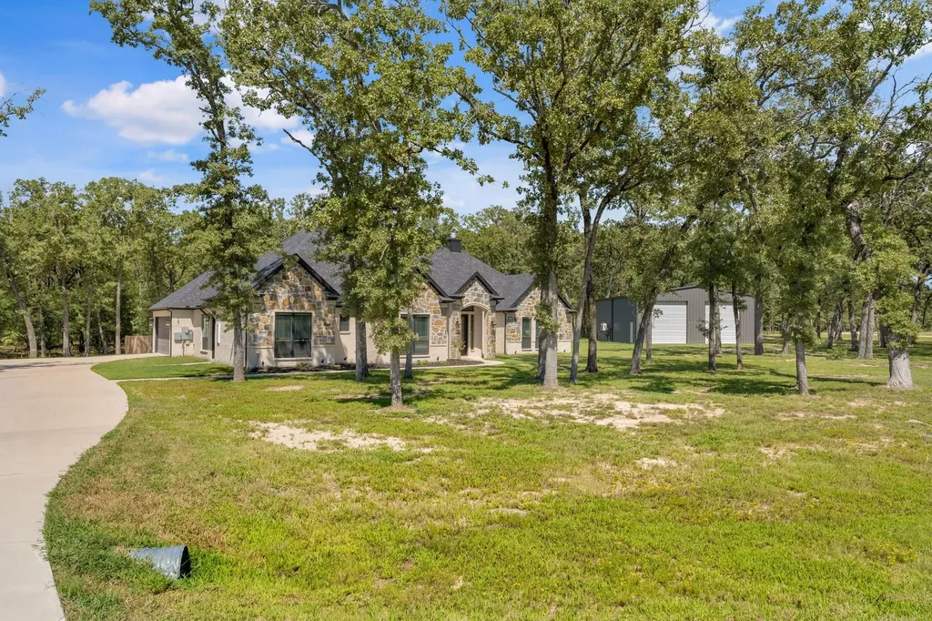 6707 Anchor Point Quinlan TX 75474