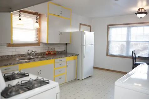 304 S Main Street Loraine TX 79532