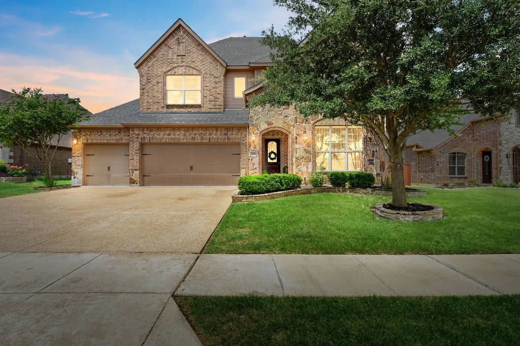 210 Pleasant Hill Lane Fate TX 75189