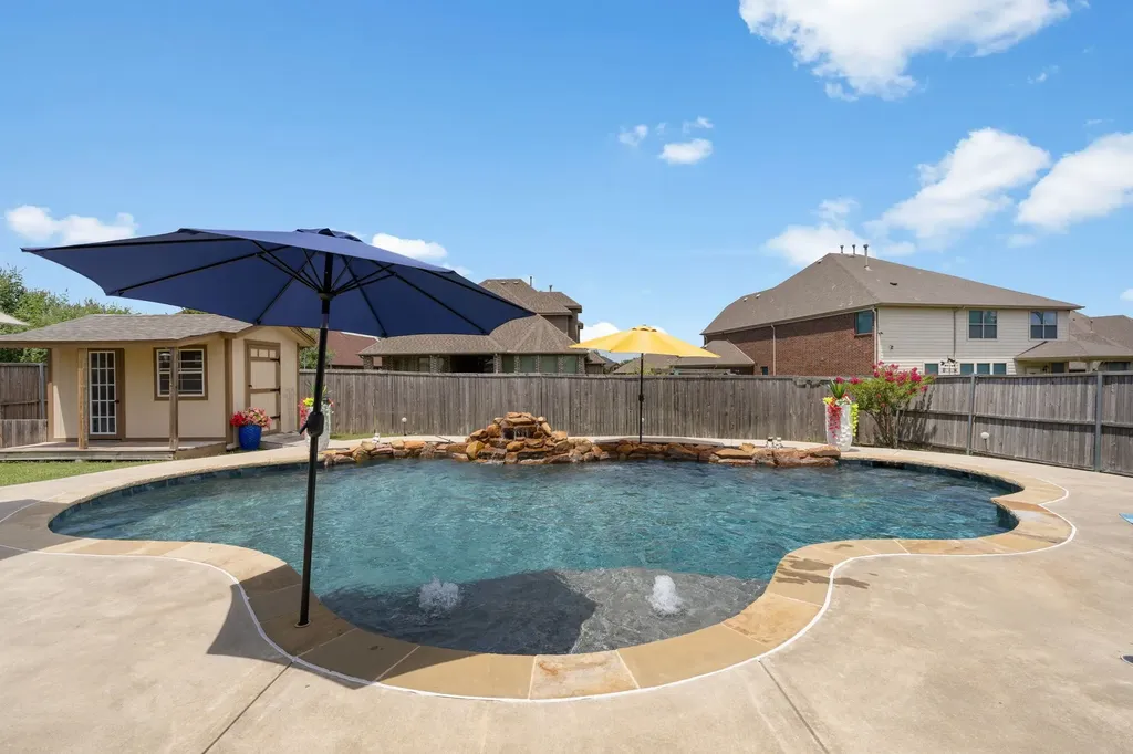 210 Pleasant Hill Lane Fate TX 75189
