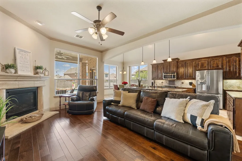 210 Pleasant Hill Lane Fate TX 75189