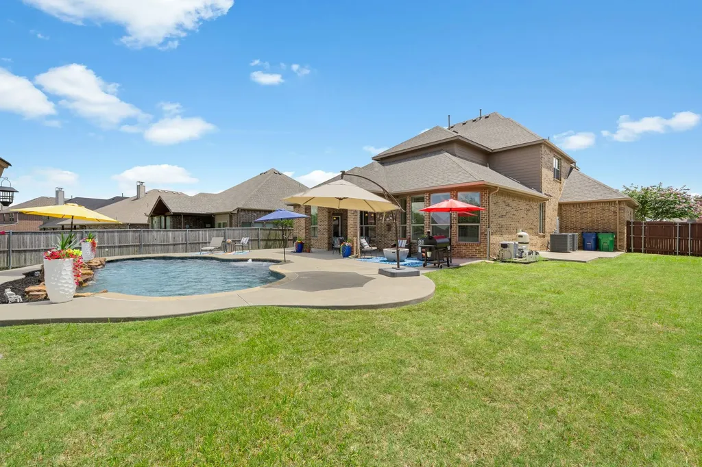 210 Pleasant Hill Lane Fate TX 75189