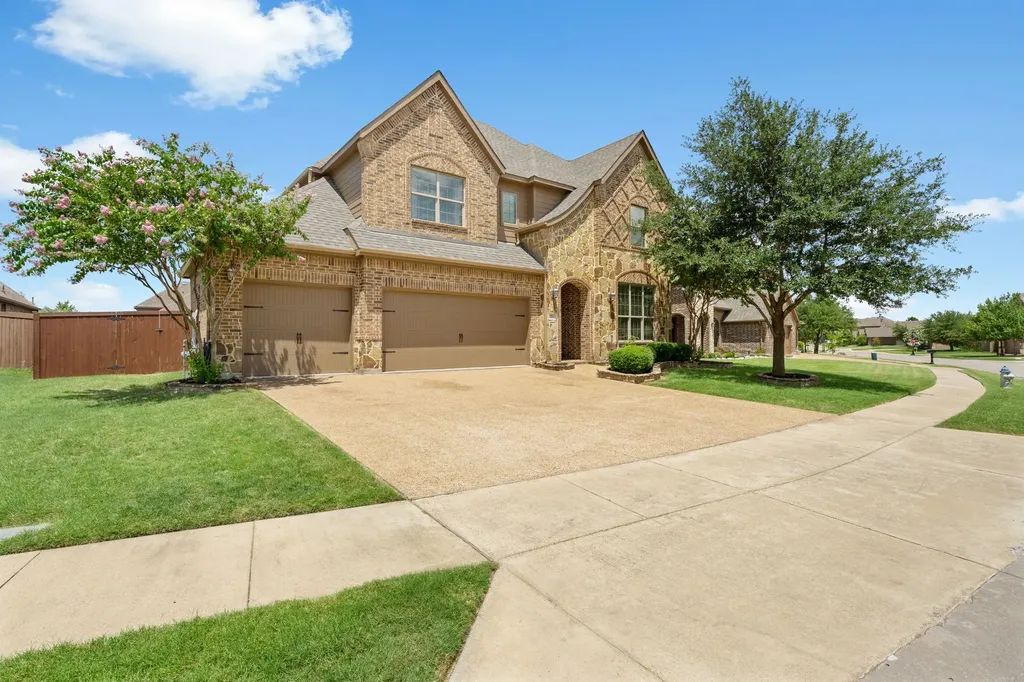210 Pleasant Hill Lane Fate TX 75189