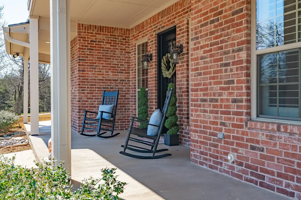 1218 Meander Road Granbury TX 76049