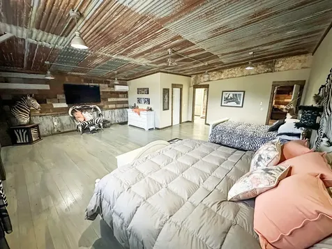 1990 Jim Harry Loop Sunset TX 76270