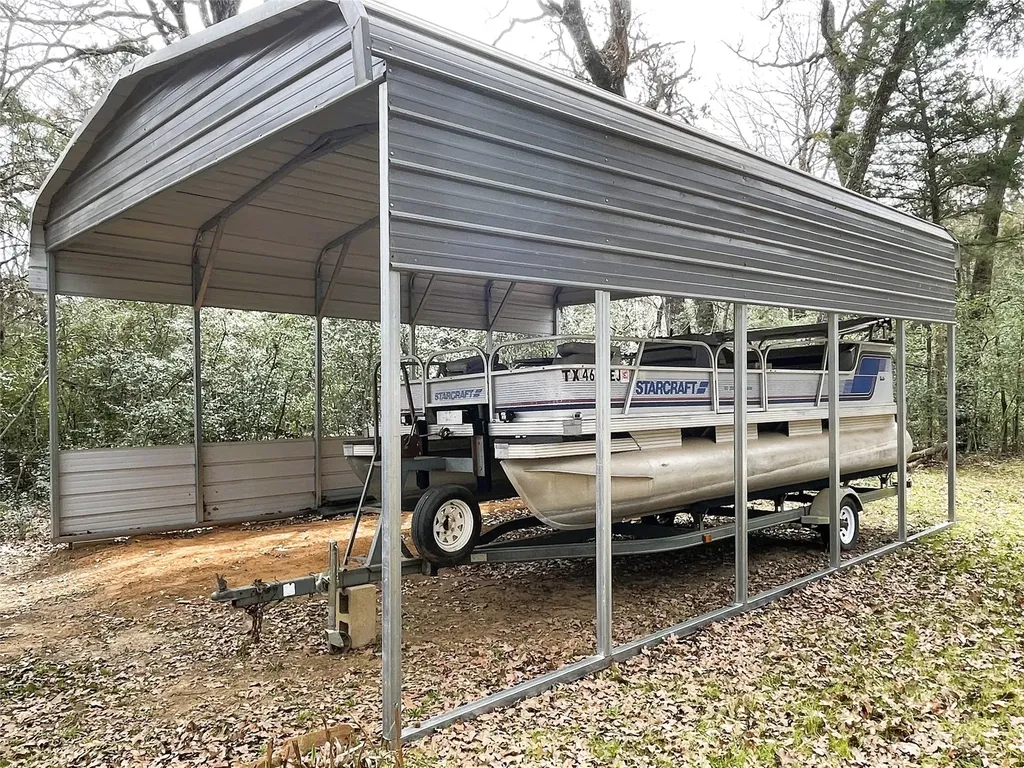 233 Pr 247 Oakwood TX 75855