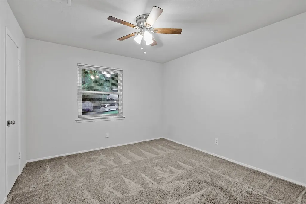 6037 Wormar Avenue Fort Worth TX 76133