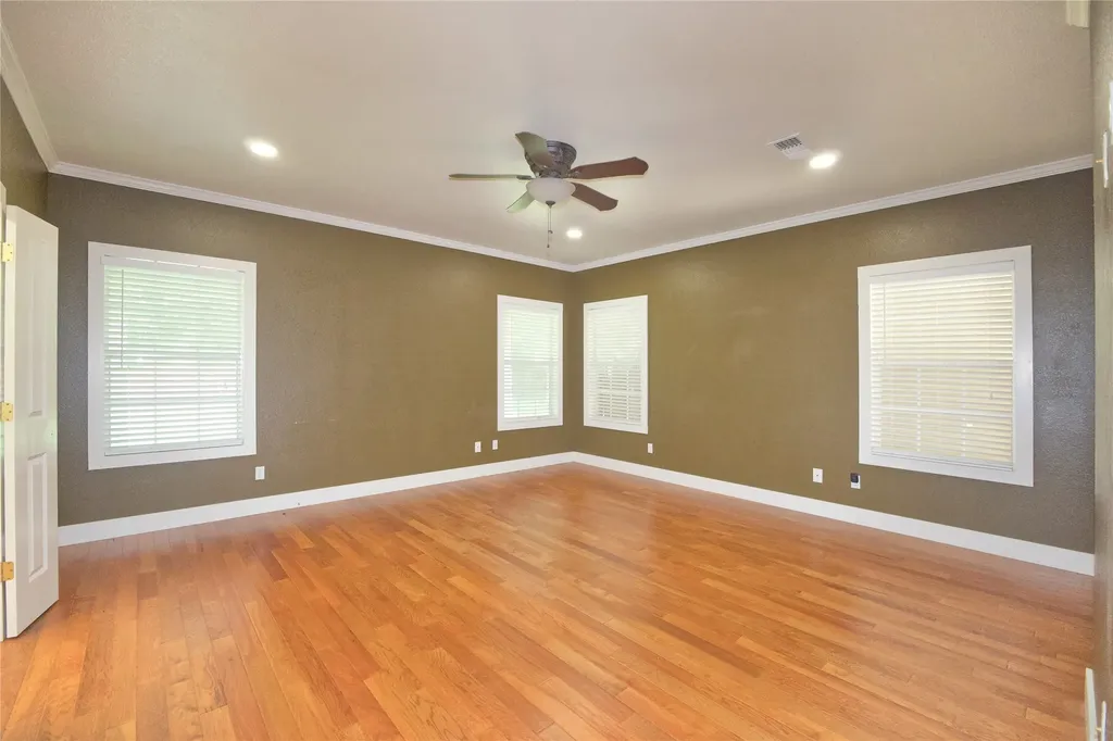 613 N Main Street Muenster TX 76252