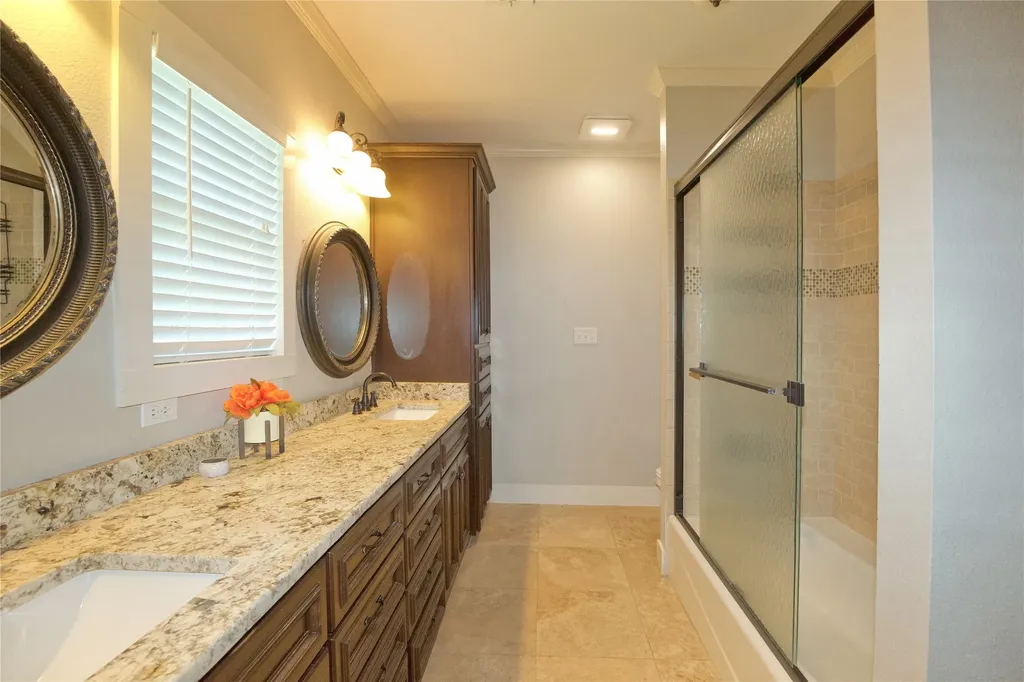 613 N Main Street Muenster TX 76252