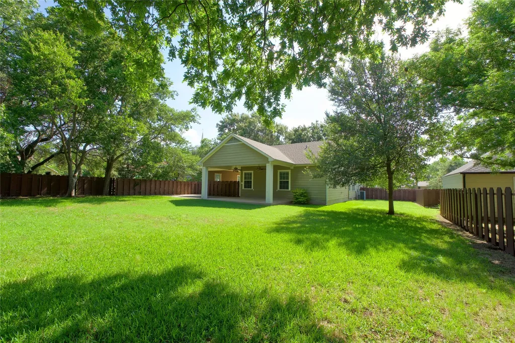 613 N Main Street Muenster TX 76252