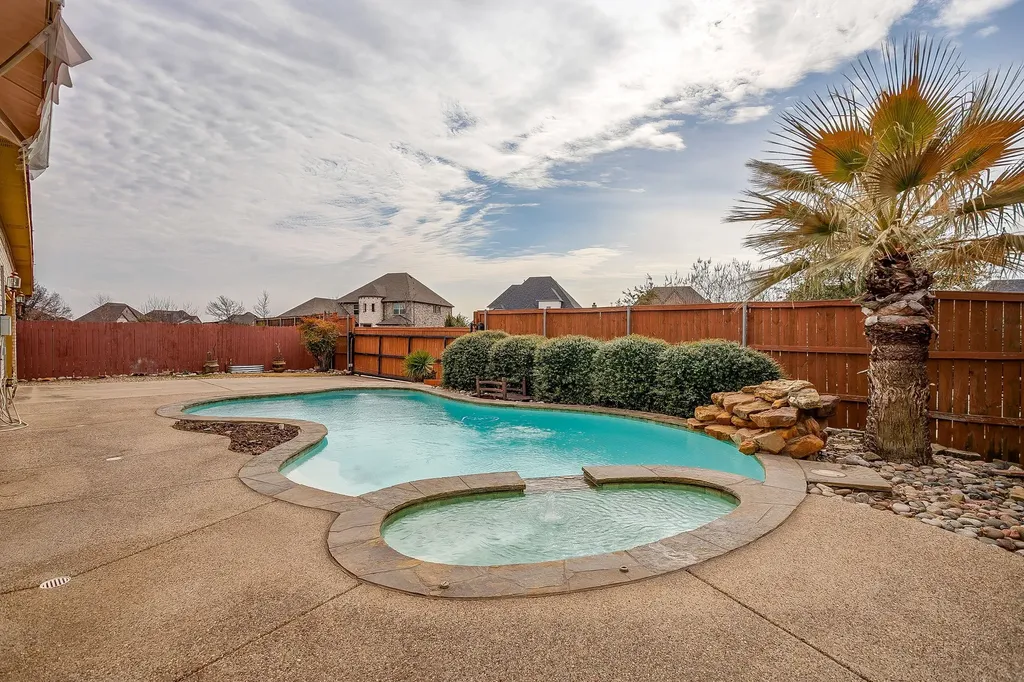 420 Vasey Oak Drive Keller TX 76248