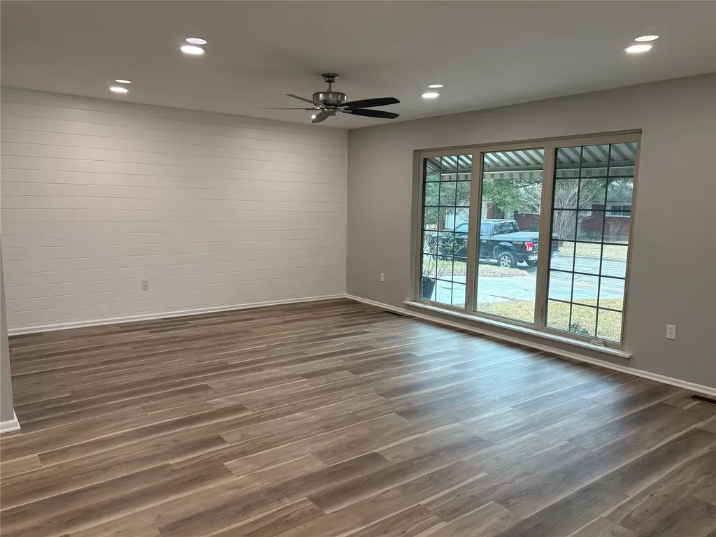 2112 Lenamon Street Waco TX 76710