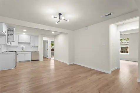904 W Anthony Street Fort Worth TX 76115