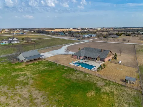 160 Goodnight Trail Rhome TX 76078