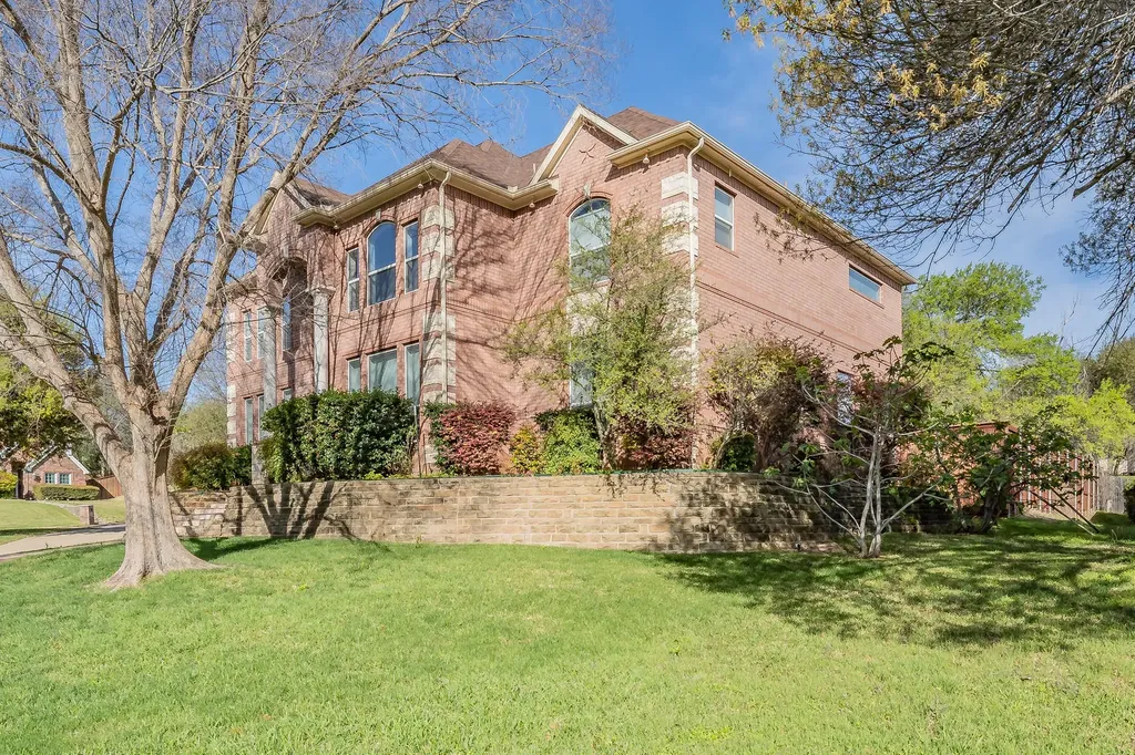 8925 Hunters Glen Trail Fort Worth TX 76120