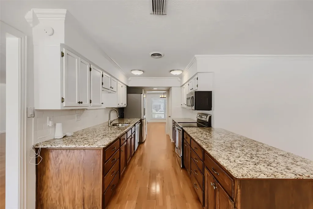 11608 Sonnet Drive Dallas TX 75229